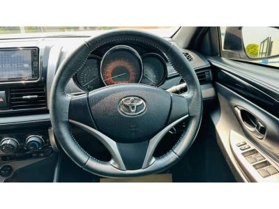 Toyota Yaris 1.2 TRD ปี 2015 สีขาว รูปที่ 8